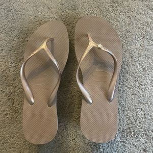 Size 38 super cute haviannas